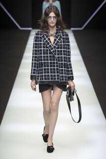 Emporio Armani Fall 2018 Ready-to-Wear , Emporio Armani осень зима 2018 , Fashion show , неделя моды в Милане , MFW , Mainstyles